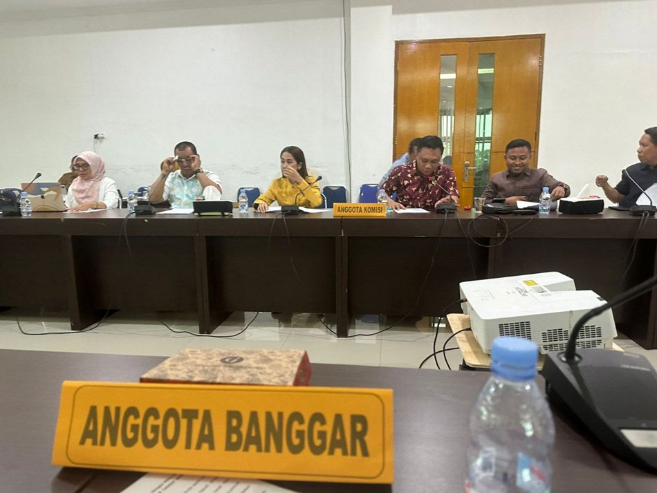 Komisi I DPRD Provinsi Gorontalo dalam mengawal proses  pembahasan APBD 2026.(F:Ist)