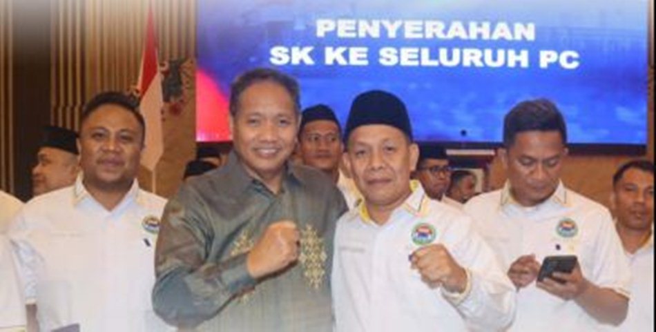 Waka Deprov Ridwan Monoarfa saat menghadiri pelantikan Pengurus Cabang Ikatan Alumni Pergerakan Mahasiswa Islam Indonesia (IKA PMII) se-Gorontalo.(F:humas)