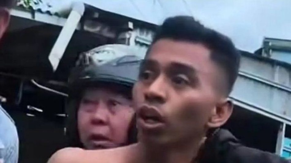 Tersangka utama pelaku  pembunuhan Joel Alberto Tanos saat diamankan apara Kepolisian.(F:Ist)