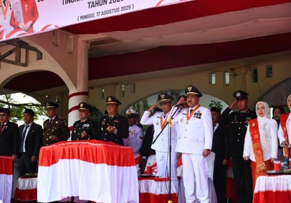 Suasana Upacara peringatan Detik-Detik Proklamasi HUT ke-80 Republik Indonesia di Kabupaten Boalemo. (F:Humas).