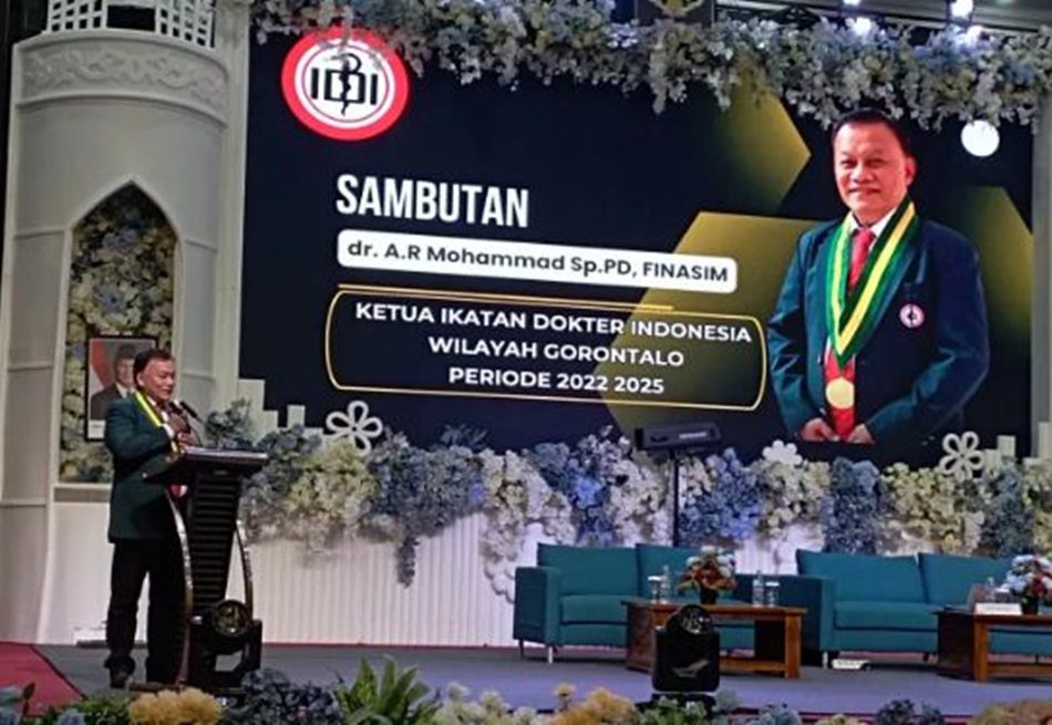 Ketua Demisioner IDI Gorontalo dr. AR Mohamad menyampaikan pesan mendalam.(F:IDI)