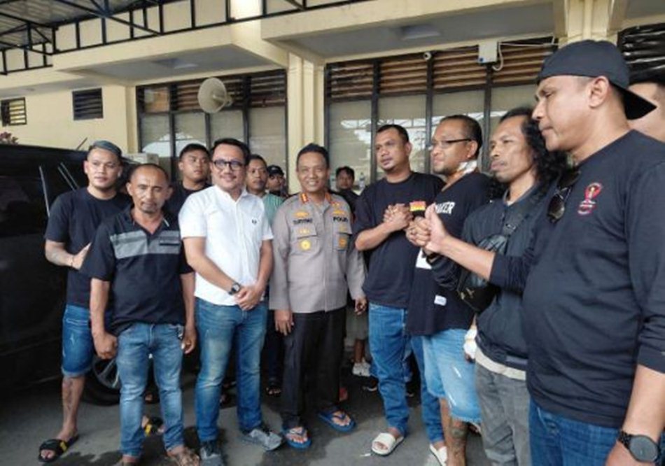 Dua Pihak Berseteru di Gorontalo Akhirnya Berdamai, Polisi Fasilitasi Restorative   Justice.(F:Hms-Pol)