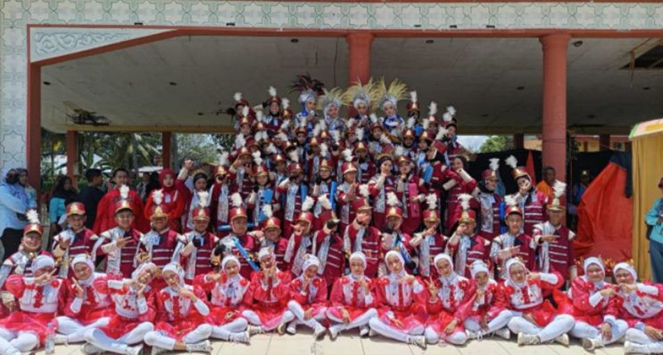 MarchingBand MIN 2 Kabupaten Gorontalo Juara Hulonthalo Marching Festival 2025.(F:Ist)