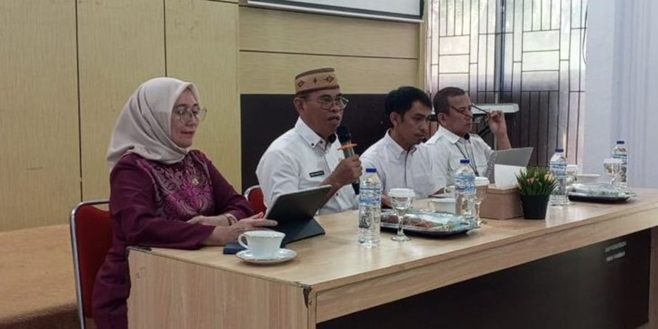 Sekretaris Daerah Bone Bolango, Iwan Mustapa, menerima  kunjungan rombongan Tim Survey ICP di Aula Kantor Bappeda.(F:AKP)