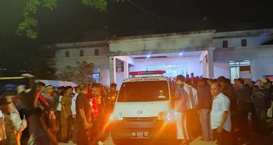Pemulangan mahasiswa korban Diksar UNG, yang berlangsung di Tapadaa, Kecamatan   Suwawa Tengah, Kabupaten Bone Bolango mendapatkan pengawalan aparat kepolisian.(F:ist)