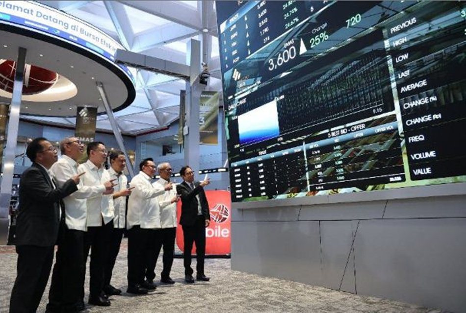 Prospek emiten baru di pasar modal, PT Merdeka Gold Resources Tbk. (EMAS), dinilai cukup positif lantaran telah memasuki fase produksi dalam waktu dekat.(F:JP)