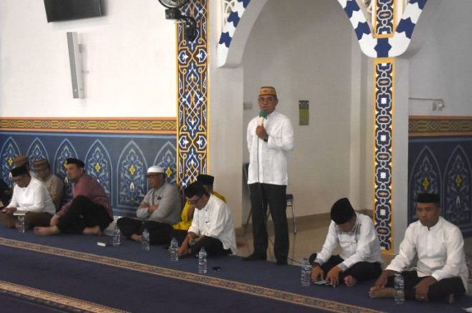 program religius bertajuk &ldquo;Aparatur Bone Bolango Mengaji&rdquo;. digelar di Masjid Baitul Haq Islamic Center Bone Bolango.(F:AKP)