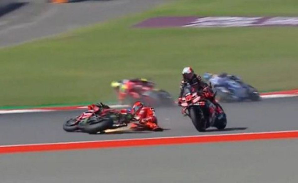 Pembalap berjuluk The Baby Alien itu harus menelan pil pahit setelah terjatuh di balapan utama MotoGP Mandalika.9F:Instagram)