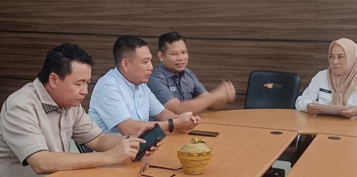 Kunjungan kerja Komisi IV DPRD Provinsi Gorontalo ke Dinas Ketenagakerjaan Kabupaten  Gorontalo. (F: Hms)