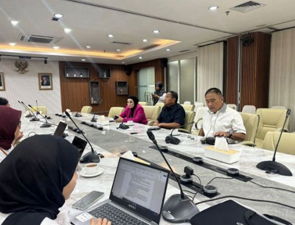 Komisi II DPRD Provinsi Gorontalo melakukan kunjungan kerja ke Kementerian Kelautan dan Perikanan (KKP). (F:Hms)