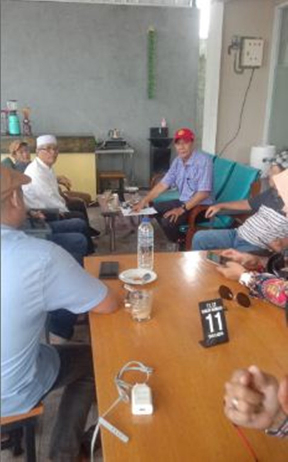 Rapat perdana Musda Kadin Gorontalo dipimpin Ketua OC Sulyanto Pateda.(F:Sulyanto Pateda (F: Hms)