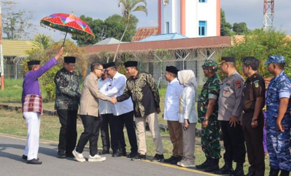 Menteri Kebudayaan Republik Indonesia, Dr. Fadli  Zon, M.Sc, di Provinsi Gorontalo  kunjungi Gorontalo .(F:Hms-Enki)