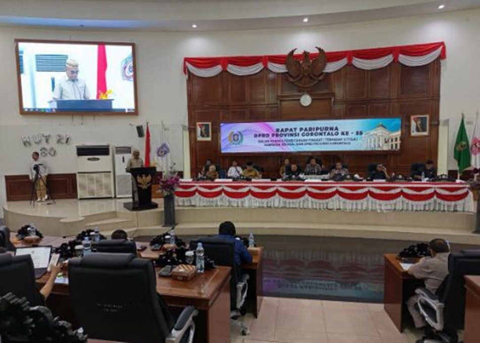 Rapat Paripurna Pembicaraan Tingkat I yang digelar di Ruang Rapat Paripurna DPRD.(F:hms-Enki)