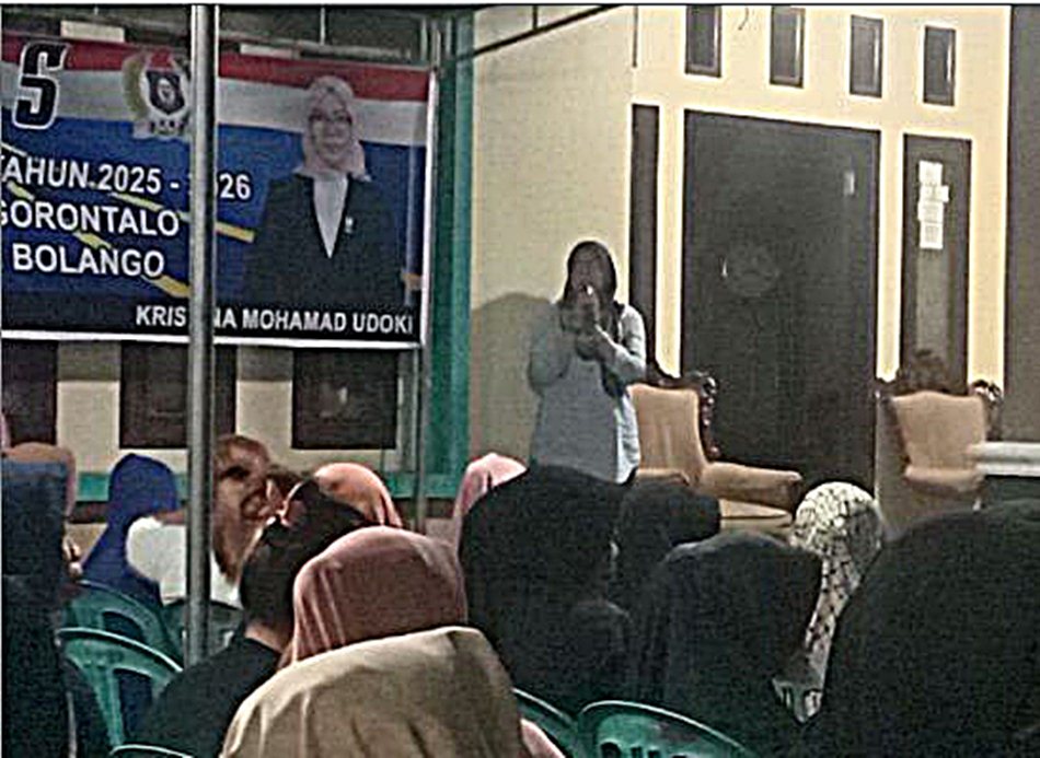 Anggota DPRD Provinsi Gorontalo, Kristina Mohamad Udoki atau yang akrab disapa Femmy.(F: JP)