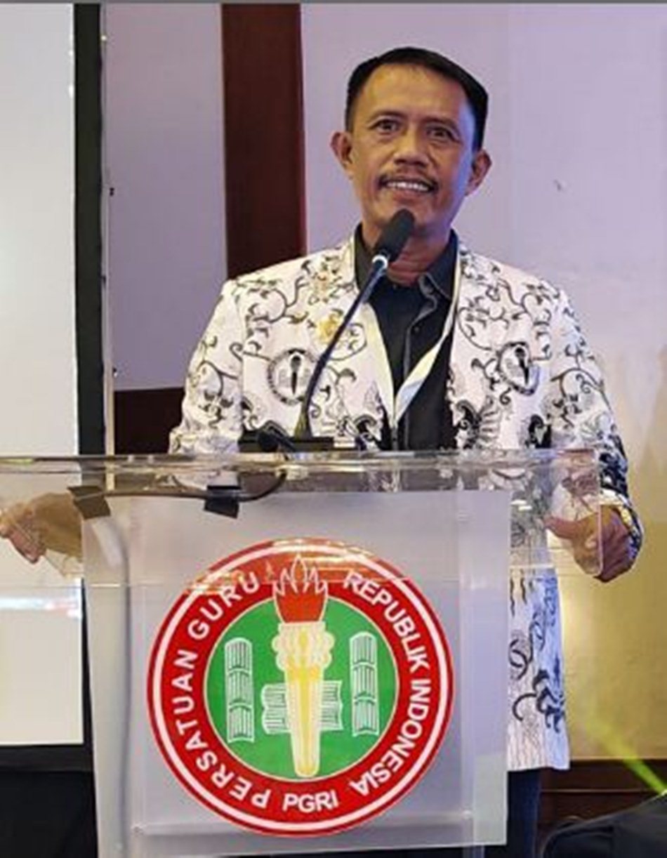 Ketua PGRI Pohuwato, Coleng Tandjomada, S.Pd.I.(F:dok:PGRI)