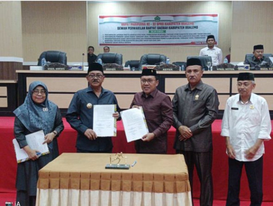 Dewan Perwakilan Rakyat Daerah (DPRD) Kabupaten Boalemo.  Akhirnya mengesahkan Rancangan Peraturan Daerah (Ranperda) tentang Rencana Tata Ruang Wilayah (RTRW) menjadi Peraturan Daerah (Perda).(F:Ist)