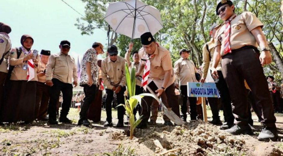 Anggota DPR RI Rachmat Gobel saat menghadiri pembukaan Peran Saka Nasional di Bumi Perkemahan Bongohulawa, Gorontalo.(F:Ist)