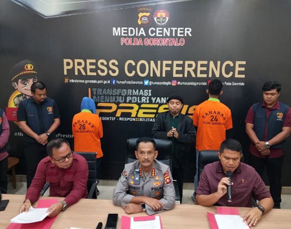 konferensi pers di Mapolda Gorontalo kasus  dua pegawai Bank BRI Unit Wonosari, Cabang Limboto, diduga melakukan transaksi fiktif.(F:Hms-Pol)