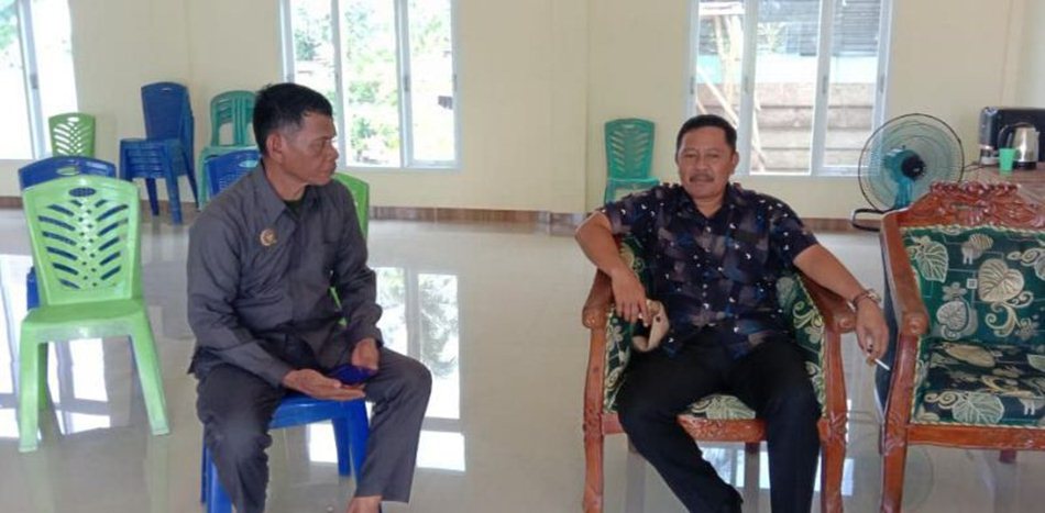 Wakil Ketua DPRD Boalemo, Iwan Waluwo saat turun lapangan bersama Komisi I dan komisi II DPRD Boalemo.(F:Hen)