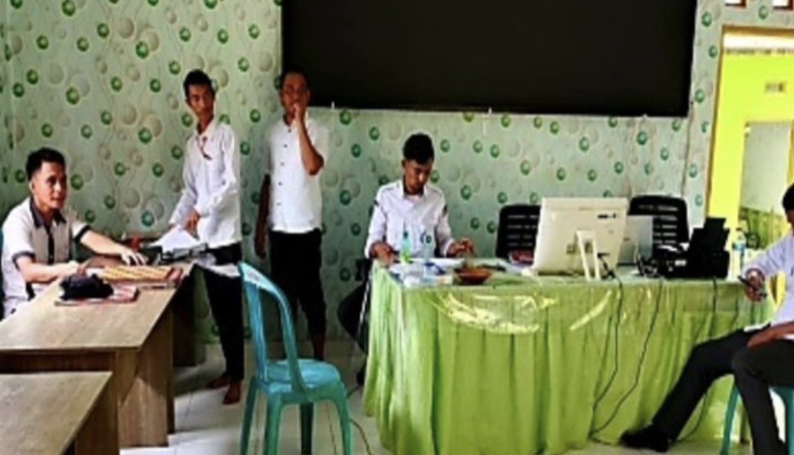 Bawaslu Gorontalo Utara melakukan uji petik data pemilih berkelanjutan (DPB) Triwulan IV Tahun 2025 di Kecamatan Kepulauan Ponelo. ANTARA/HO-Bawaslu Gorontalo Utara