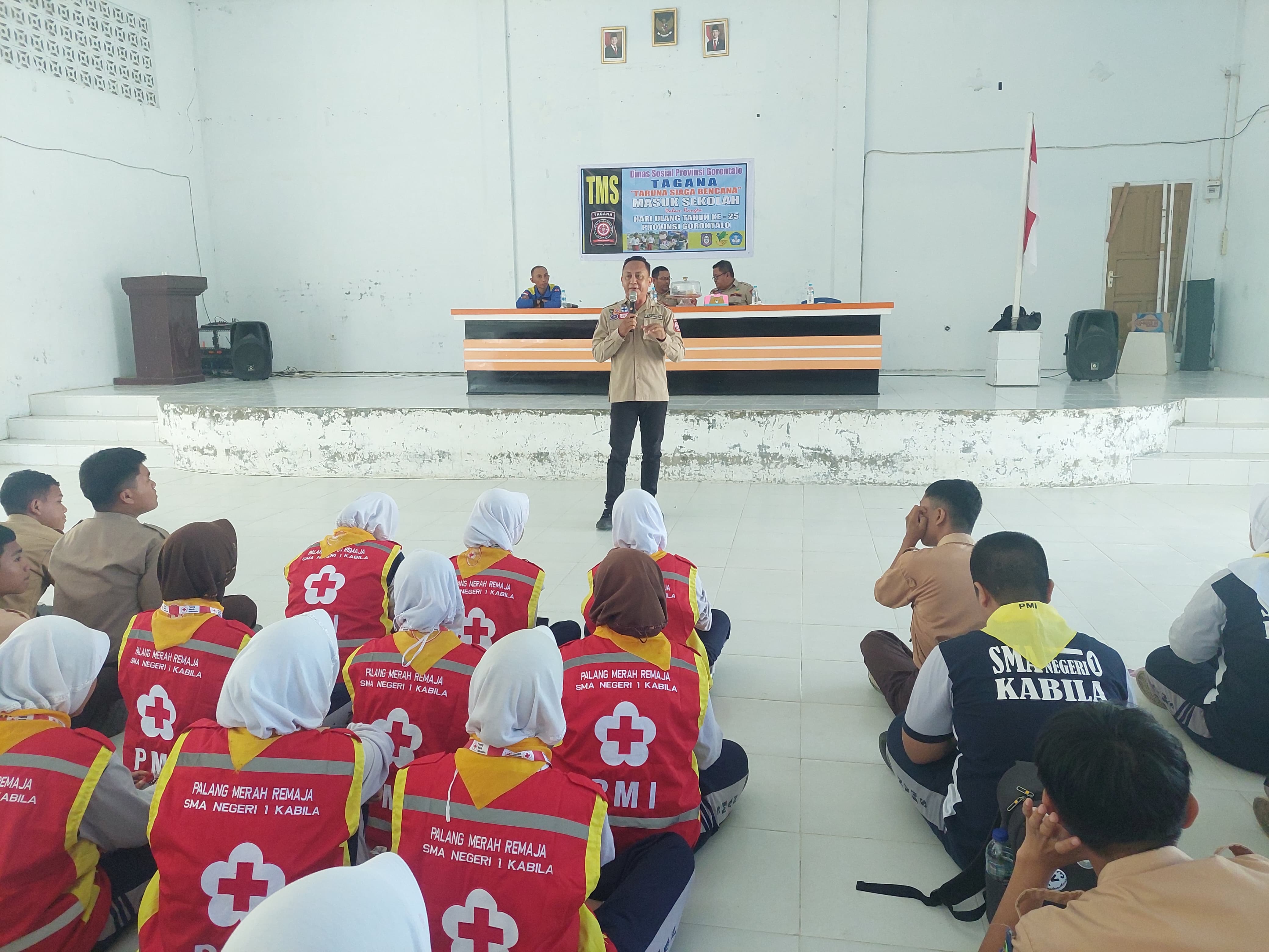 Taruna Siaga Bencana Bersama Dinas Provinsi Gorontalo Melaksanakan kegiatan sosialisasi kesiapsiagaan kebencanaan di SMA NEGERI 1 KABILA