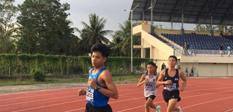 para atlet muda saat Kejuaraan Daerah (Kejurda) Atletik Gorontalo 2025 resmi dibuka.(F:Kmfo)