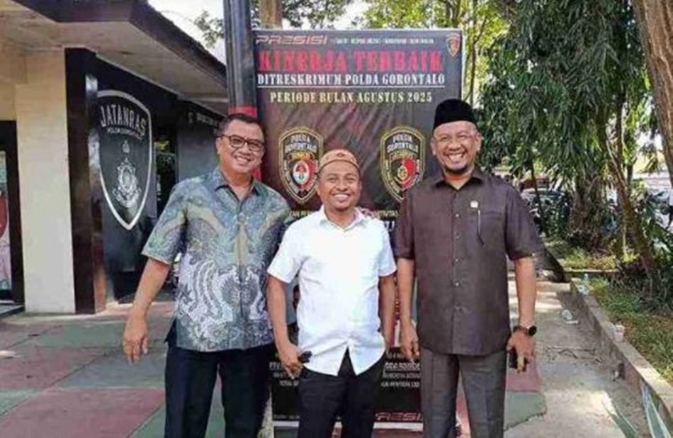 Aleg Fraksi PKS saat menjenguk MY di tahanan Polda Gorontalo (F:Pks)