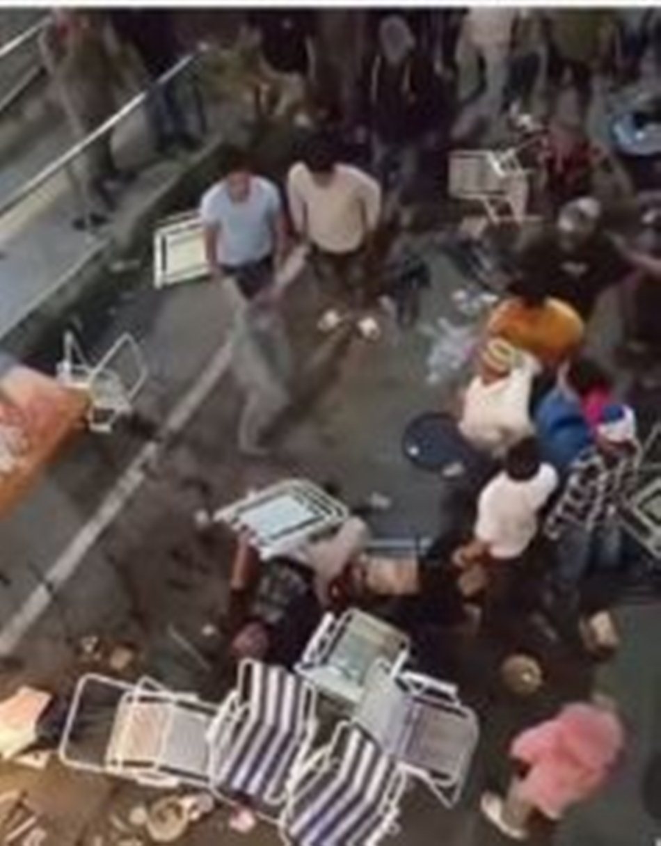 insiden penikaman yang terjadi pasar sentral Kota Gorontalo (Tangkapan layar video)