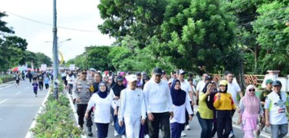 bakti sosial dan hiburan rakyat di Kabupaten Pohuwato sebagai bagian dari rangkaian peringatan Hari Ulang Tahun (HUT) ke-25 Provinsi Gorontalo Tahun 2025.(F:Prokopim)