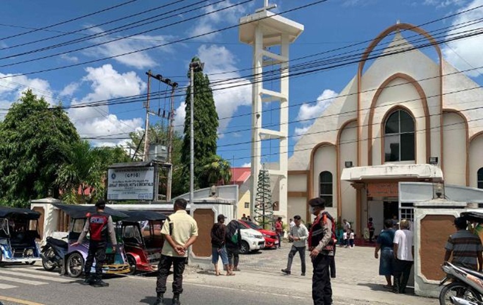 Polda Gorontalo meningkatkan pengamanan di sejumlah titik vital, khususnya rumah ibadah. (F:Hms-Pol)
