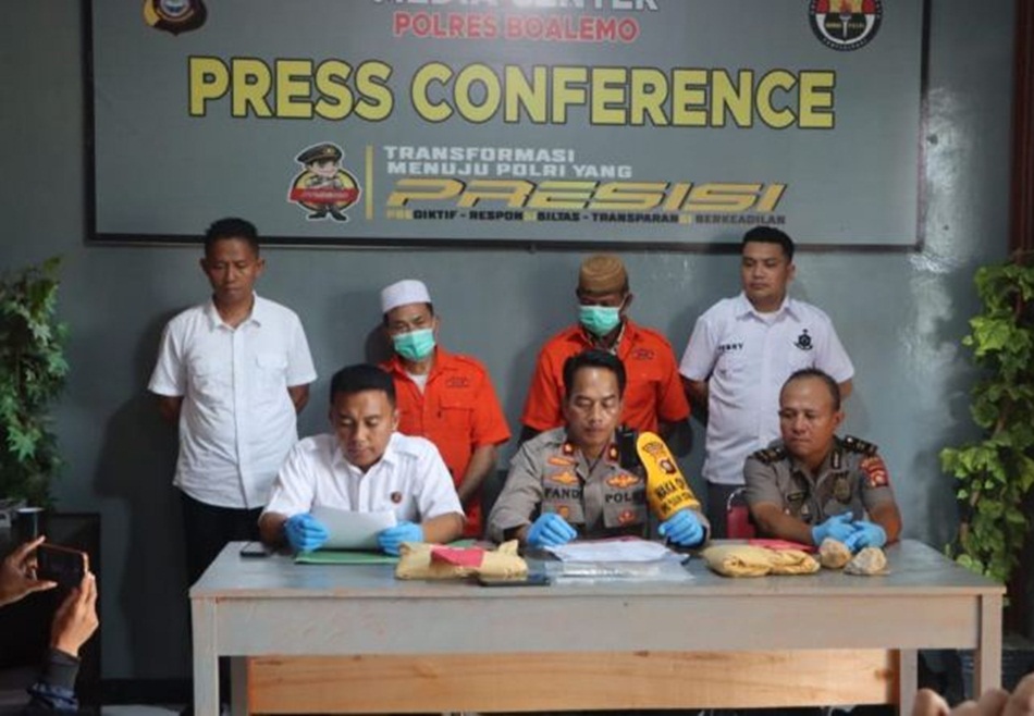 Pengungkapan aktivitas tambang emas tanpa izin Polres Boalemo gelar Press Conference.(F:Hms-Pol).