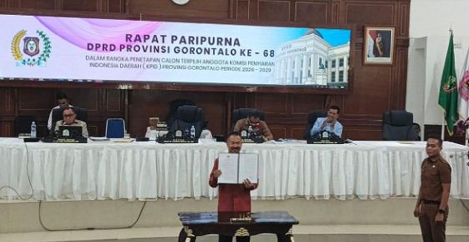 Paripurna DPRD Provinsi Gorontalo tetapkan  komisioner KPID Gorontalo.(F:Ist)