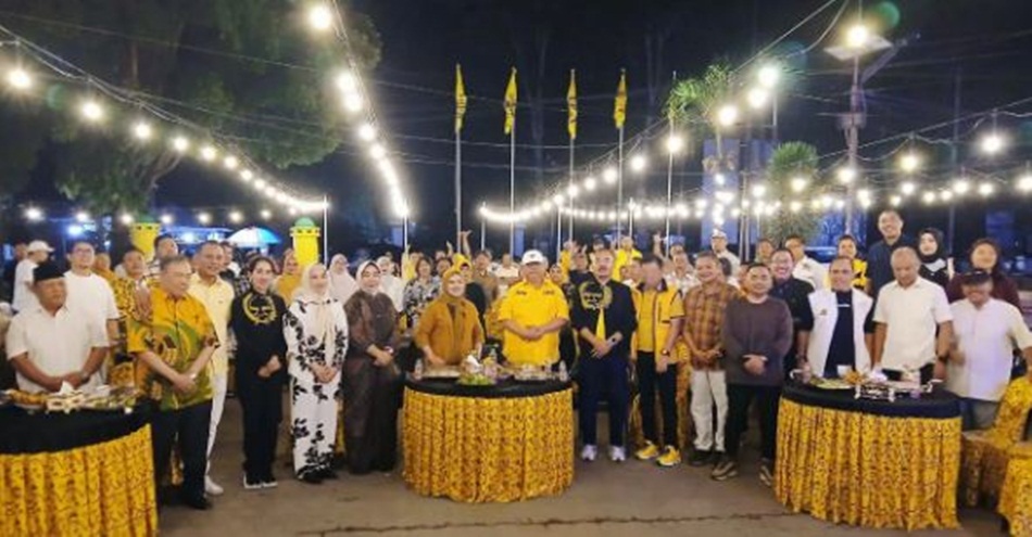 Rusli Habibie dalam pertemuan bersama Ketua dan Pengurus DPD II Partai Golkar se-Provinsi Gorontalo.(F:Ist)