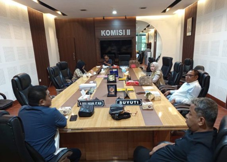 Komisi II DPRD Provinsi Gorontalo menggelar rapat internal.(F:Hms-Engki)