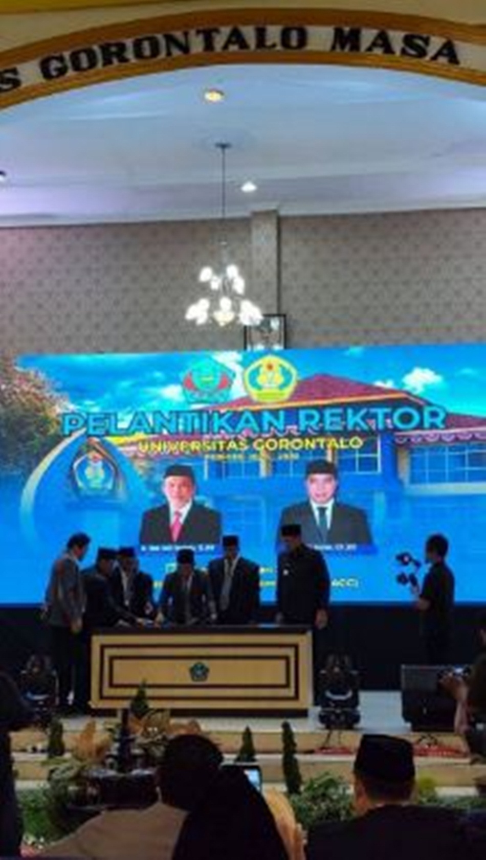 pelantikan Dr Robby Hunawa, S.IP., M.Si sebagai Rektor Universitas Gorontalo periode 2026&ndash;2030.(f:ist)