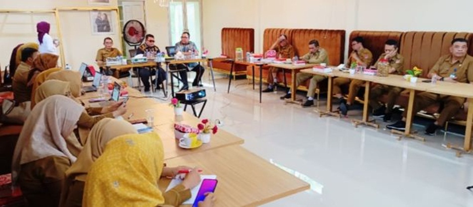 Bank Sulutgo dan Pemerintah Kabupaten Gorontalo membahas rencana perjanjian kerjasama antar dua kembaga dalam penyaluran pembayaran anggaran secara sistem.(F:Kmfo)