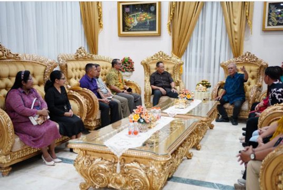 Audiensi antara BPH Majelis Sinode GPIG dan Gubernur Gorontalo berlangsung di rumah jabatan gubernur. (F:kmfo)