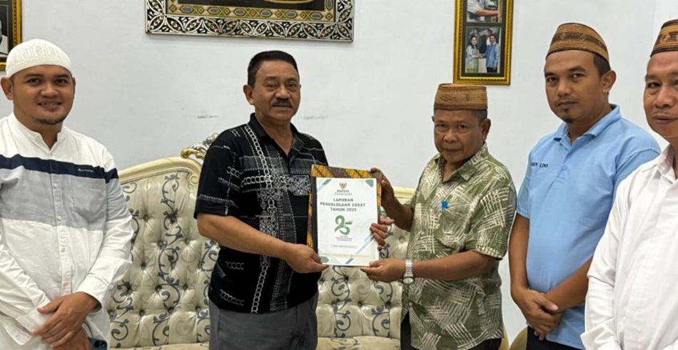 Bupati Rum Pagau mengajak seluruh aparatur sipil negara untuk membiasakan   sedekah harian sebagai wujud kepedulian terhadap warga kurang mampu.(F:Ist)