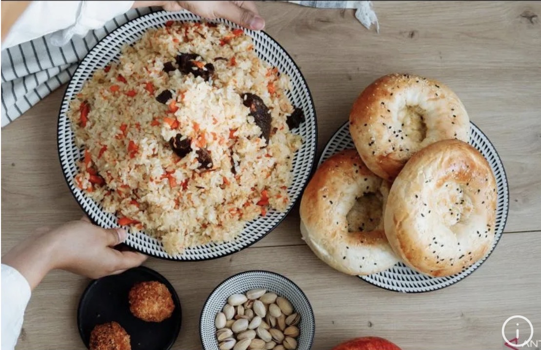 Ilustrasi hidangan nasi untuk berbuka puasa atau iftar di negara Timur Tengah (ANTARA/Pexels/Thirdman) 