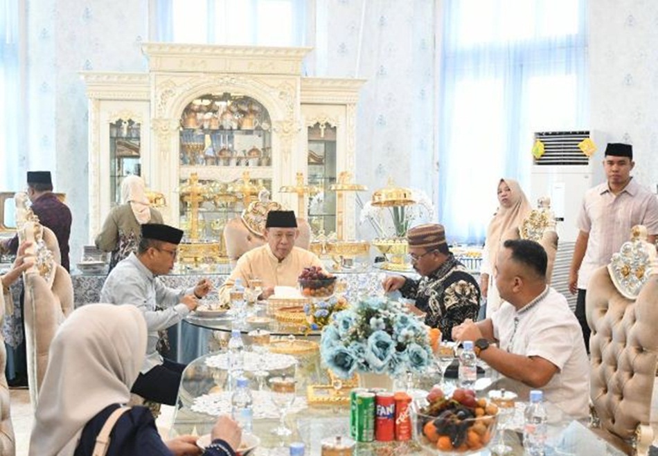 jajaran Pemkab Boalemo saat open house Gubernur.(F:Ist)