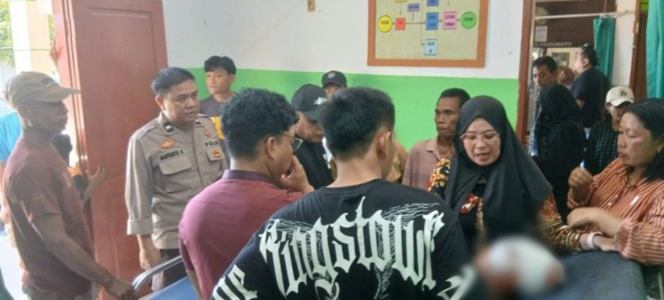 Korban Kecelakaan lalu lintas terjadi di Jalan Trans Sulawesi, tepatnya di Desa Telaga  Biru, Kecamatan Popayato (F::;Hms-Pol)