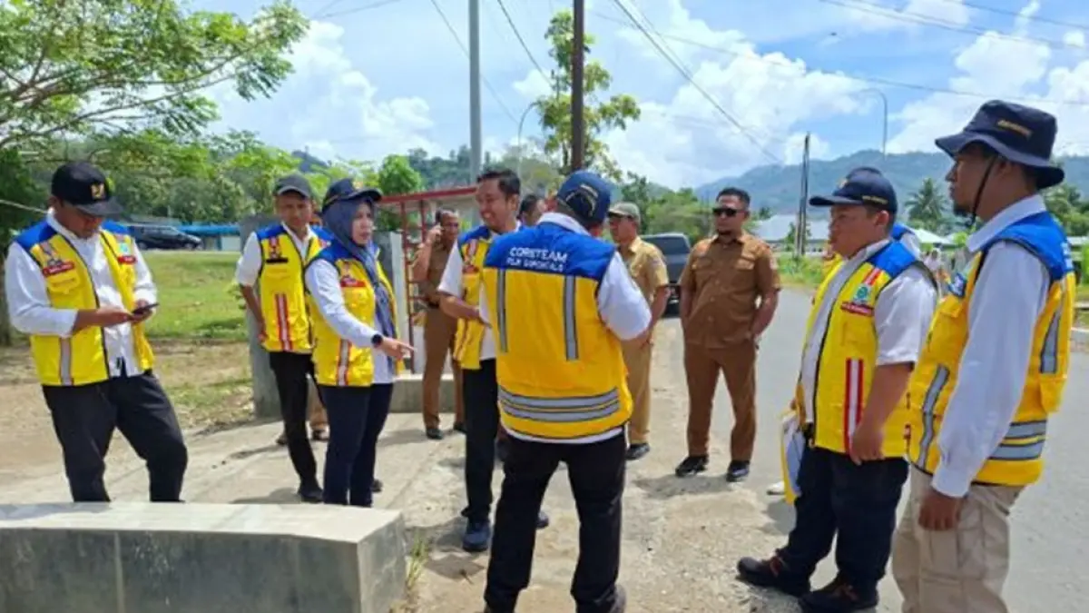 Peninjauan tiga ruas jalan utama kini diprioritaskan untuk diperbaiki demi memastikan kelancaran 

akses tamu penting.(F:Kmfo)