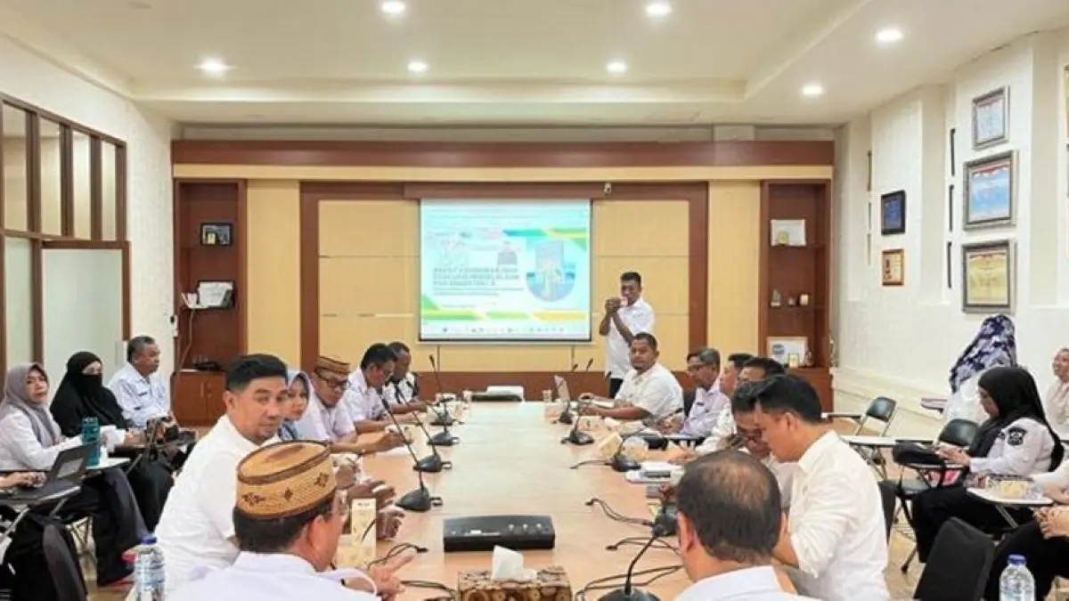 Rapat Koordinasi dan Evaluasi (Rakorev) PAD dan Elektronifikasi Transaksi Pemerintah Daerah (ETPD) yang digelar di Ruang Rapat Sekda.(F:Dkmfo)