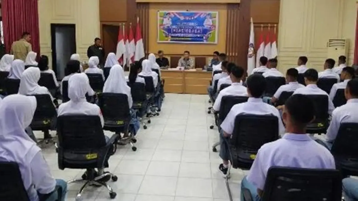 Kabupaten Gorontalo menurunkan 10 siswa terbaik untuk bersaing memperebutkan posisi elite Paskibraka 2026. (F:Dkmfo)