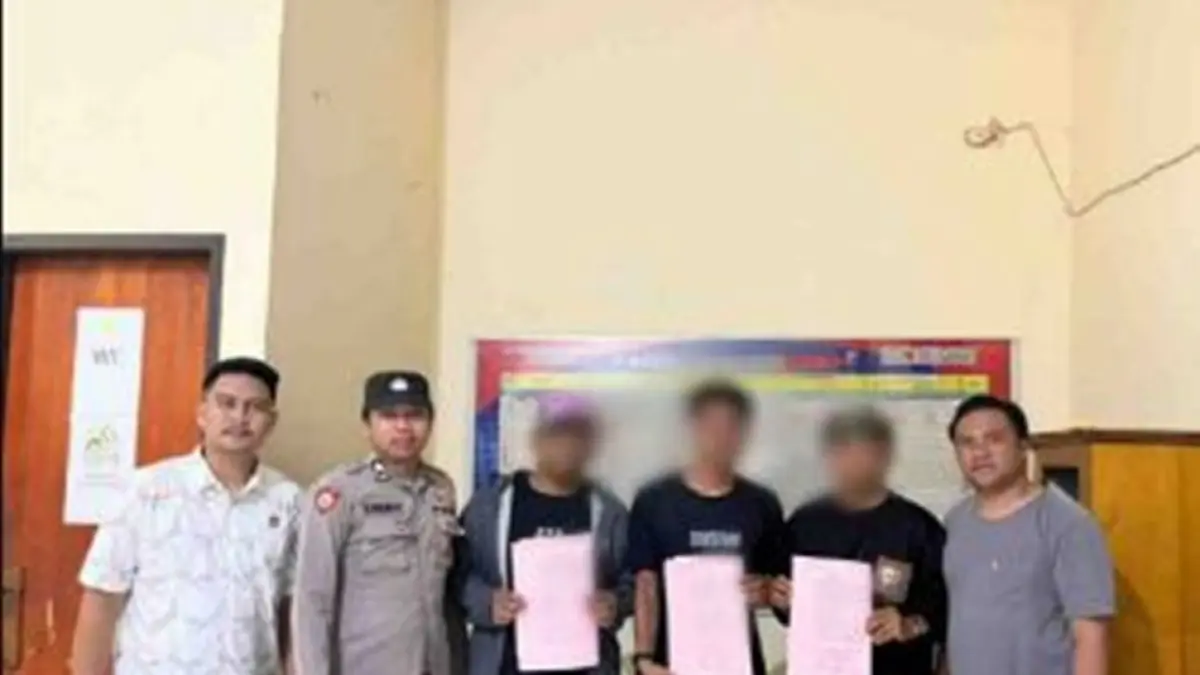 Kini keempat tersangka resmi mendekam di Rumah Tahanan Negara Polres Pohuwato 
selama 20 hari ke depan.(F:Hms-Pol)