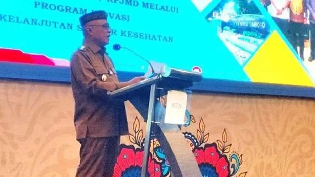 Bupati Gorontalo Sofyan Puhi mempercepat capaian target pembangunan sektor kesehatan melalui langkah inovatif dan terukur.(F:Dkmfo)