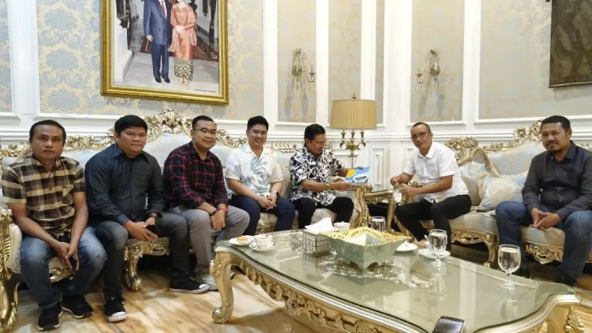 Pertemuan Wakil Bupati Boalemo Lahmudin Hambali dengan anggota DPD RI Fadel Muhammad.(F:Dkmfo)
