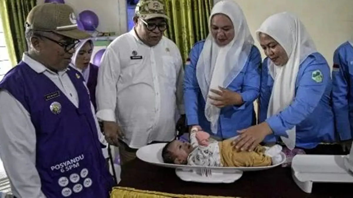 Sekretaris Daerah Sugondo Makmur bersama jajaran asisten dan perwakilan organisasi perangkat daerah (OPD) hadir memastikan layanan Posyandu berjalan optimal dan menyentuh masyarakat secara luas.(F:Dkmfo)
