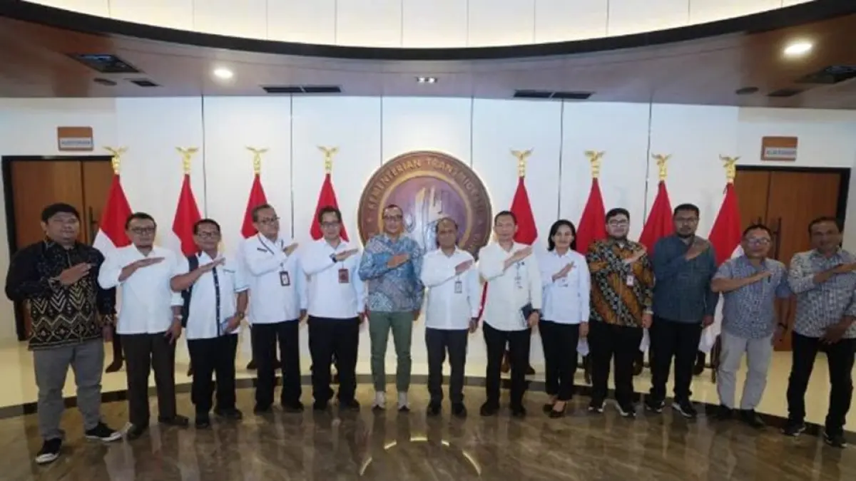 Wakil Bupati Boalemo hadir bersama jajaran penting, mulai dari Kepala Dinas Nakertrans, 
Kepala BPKPD, hingga tim kerja Bupati Dula Masalubu bertemu Wamen Ketenagakerjaan dan Transmigrasi  RI.(F:Dkmfo)
