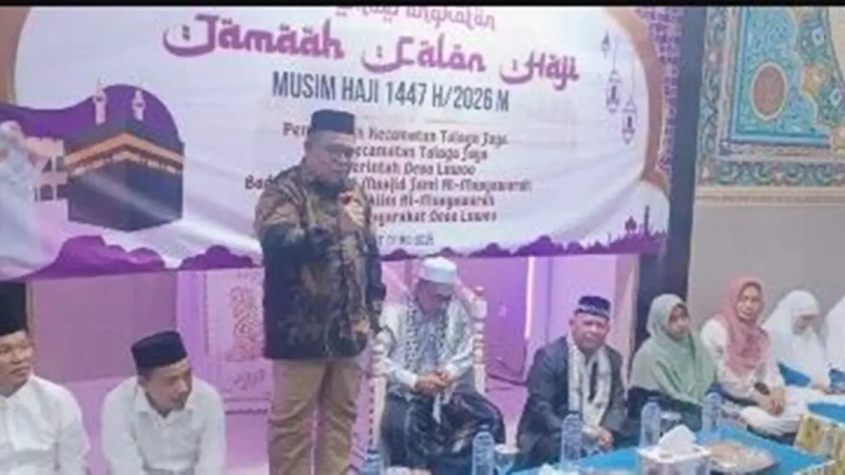 Pelepasan jamaah haji di Desa Luwoo, Kecamatan Telaga Jaya, berlangsung penuh khidmat. .(F:Dkmfo)
